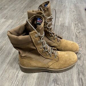 Altama Hot Weather Combat Boots Vibram Sole Tan Suede Nylon Mens 8.5R